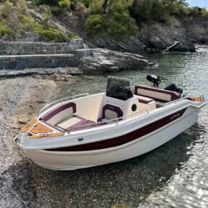 Azzara (Μαίρη Τζέιν)